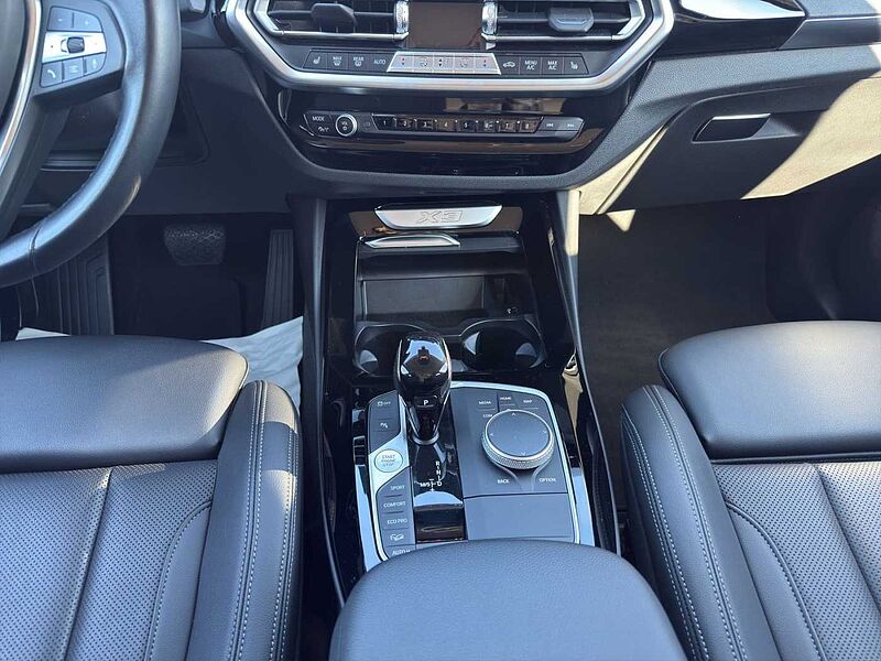 BMW X3 xDrive20d LED AHK RÜCKFAHR VIRT COCK+ SHZ DAB