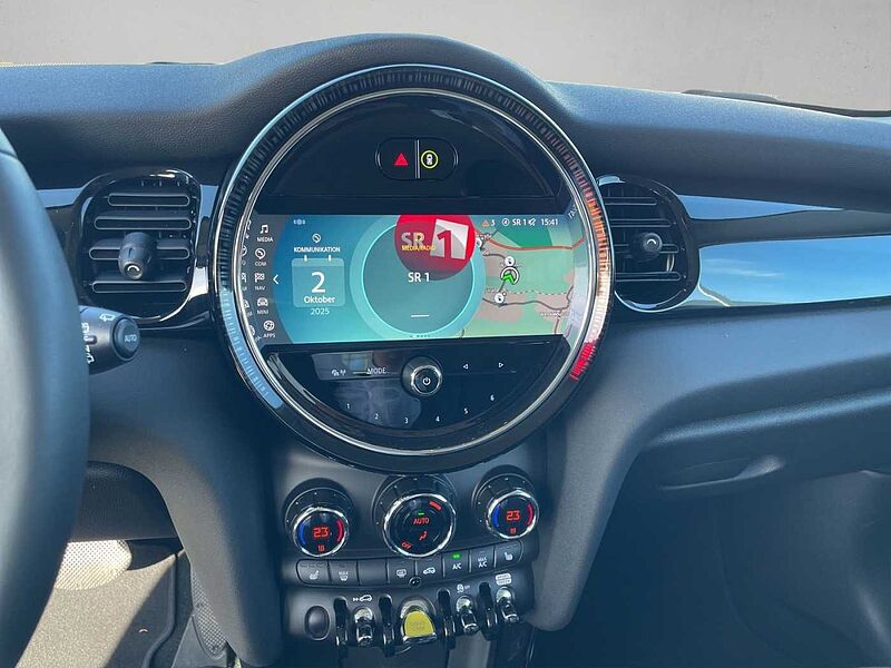 MINI COOPER SE CLASSIC TRIM LED NAVI TEMPOMAT PDC SHZ