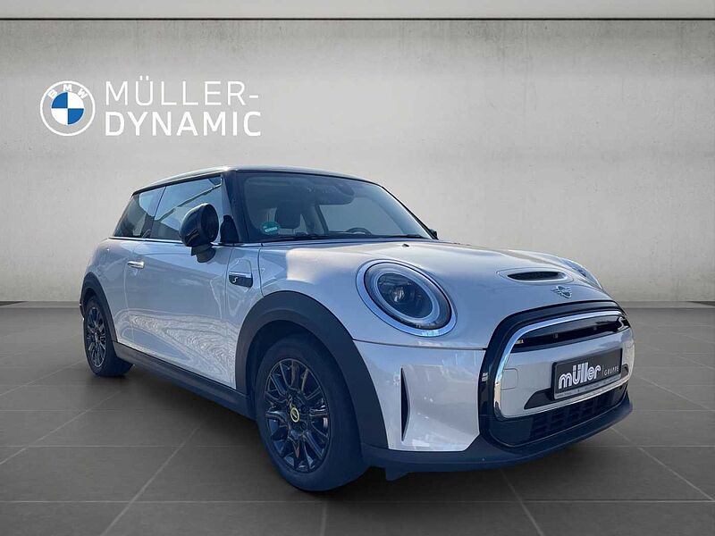 MINI COOPER SE CLASSIC TRIM LED NAVI TEMPOMAT PDC SHZ
