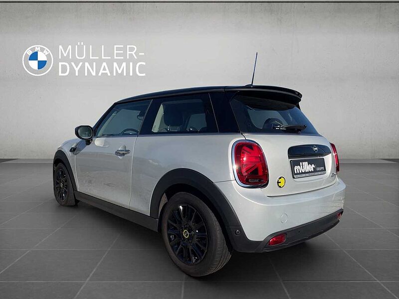 MINI COOPER SE CLASSIC TRIM LED NAVI TEMPOMAT PDC SHZ