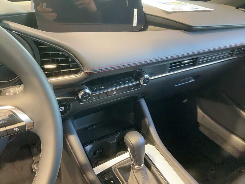 Mazda 3 X 186 PS 6AT FWD HOMURA