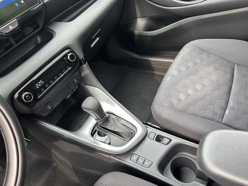 Mazda 2 Hybrid VVT-i 116 PS CVT FWD Centre