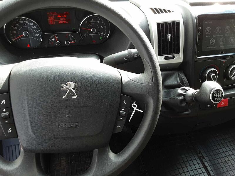 Peugeot Boxer Kastenwagen 335 L3H2 BlueHDi 140