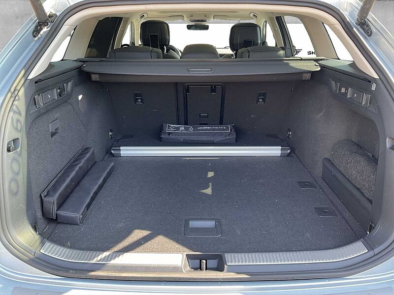 SKODA Superb Combi 1.5 TSI mHEV DSG L&K
