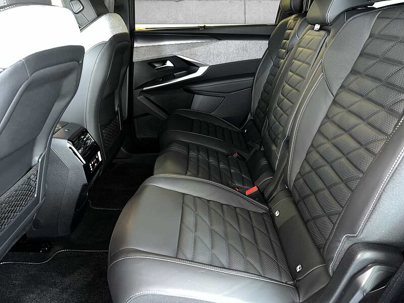 Peugeot 5008 GT Elektro 210
