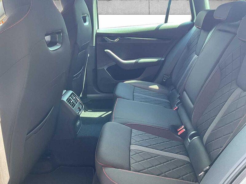 SKODA Octavia Combi RS 2.0 TSI DSG