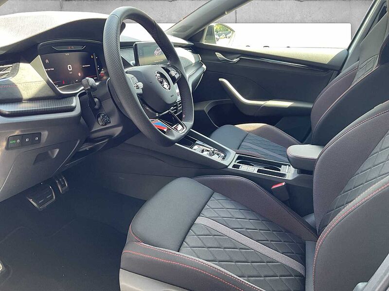 SKODA Octavia Combi RS 2.0 TSI DSG