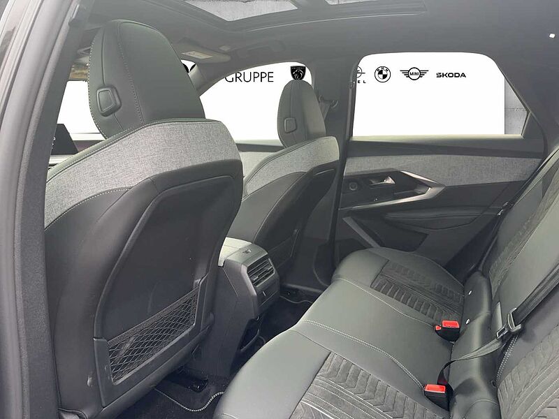 Peugeot 3008 GT HYBRID 136 e-DSC6