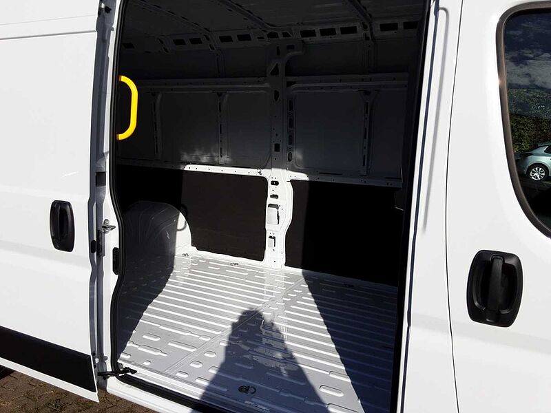 Peugeot BOXER KASTENWAGEN 435 L4H2 BlueHDI 180 AT