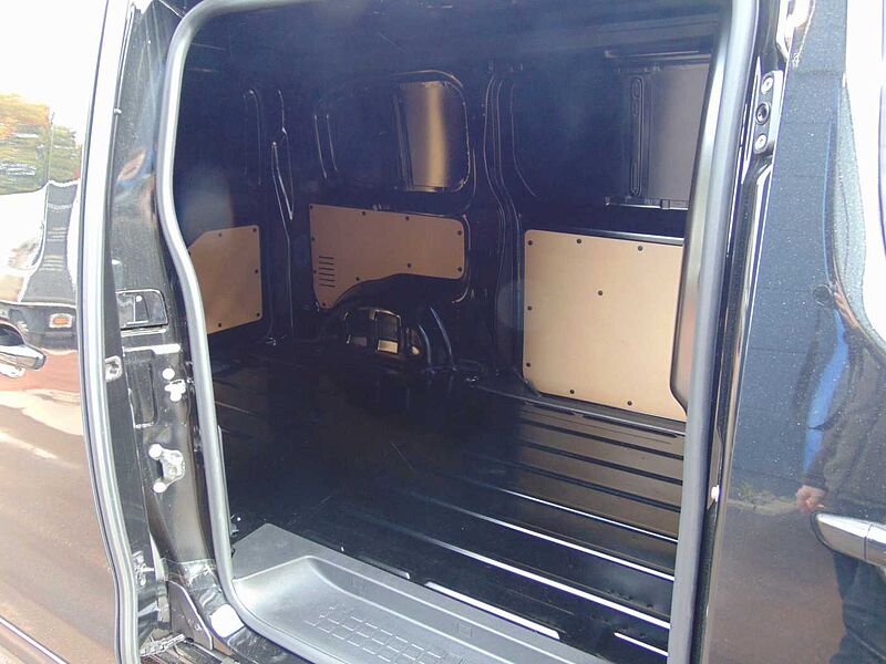 Peugeot Expert BlueHDi 180 2.0 L2 S&S EAT8