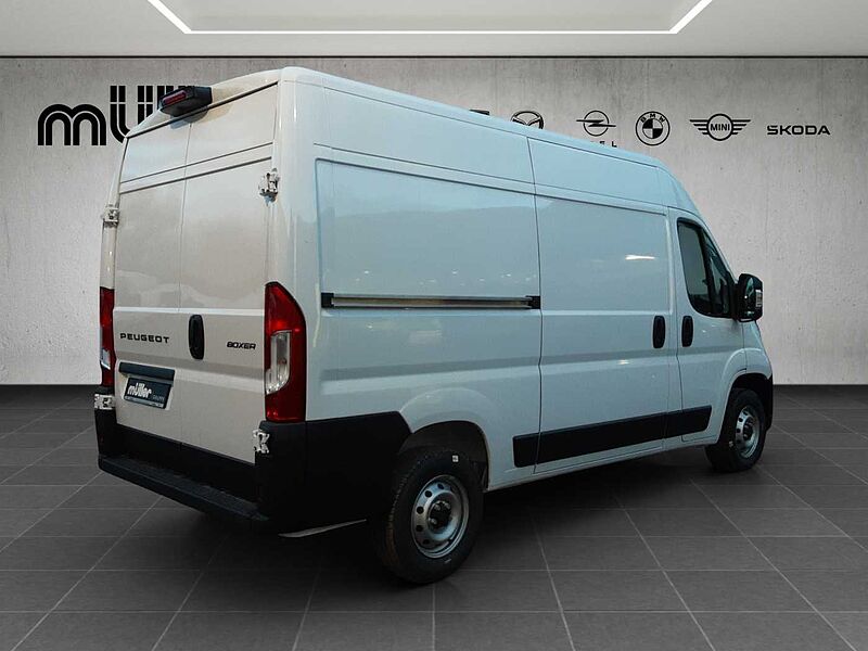 Peugeot Boxer 335 BlueHDi 2.2 140 L2H2
