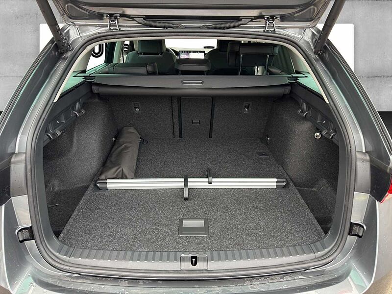 SKODA Octavia Combi Selection 2.0 TDI DSG