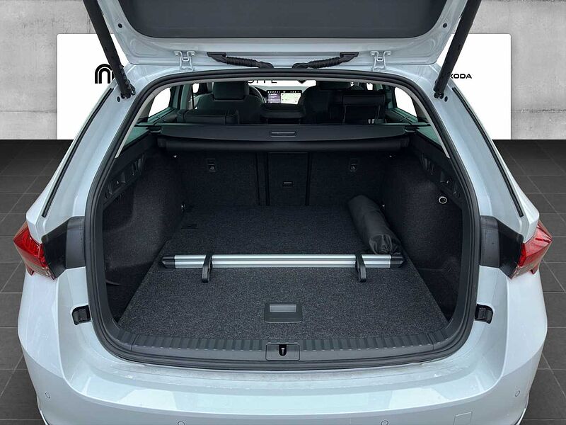 SKODA Octavia Combi Selection 2.0 TDI DSG
