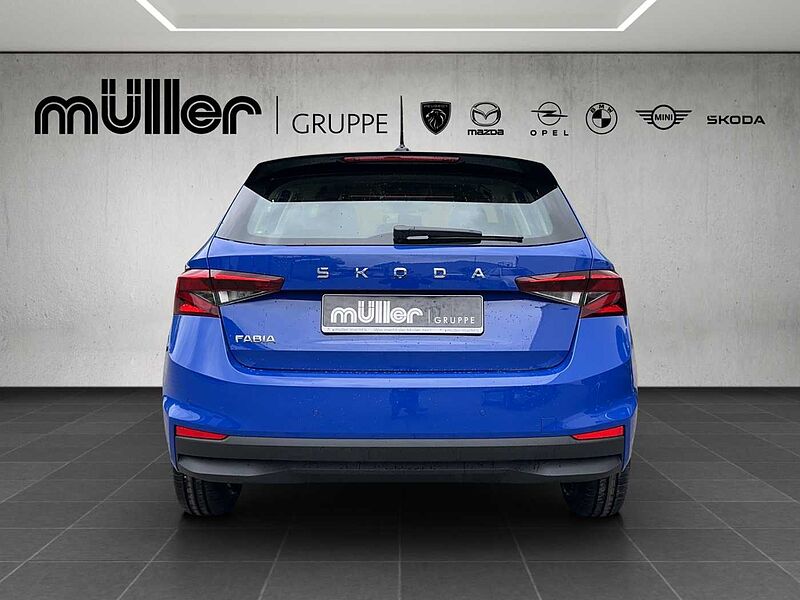 SKODA Fabia Essence 1.0 MPI