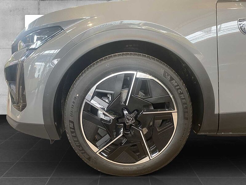 Peugeot 408 HYBRID 136 e-DSC6 GT