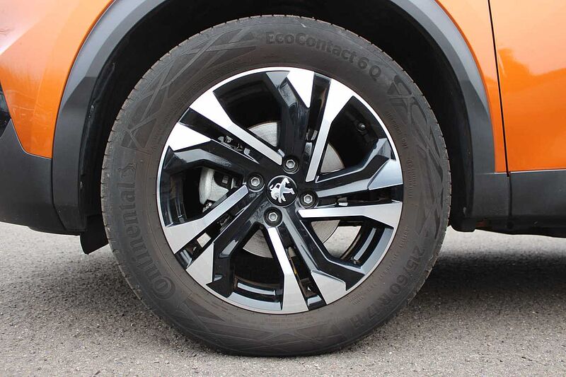 Peugeot 2008 PureTech 130 EAT8 Allure Pack
