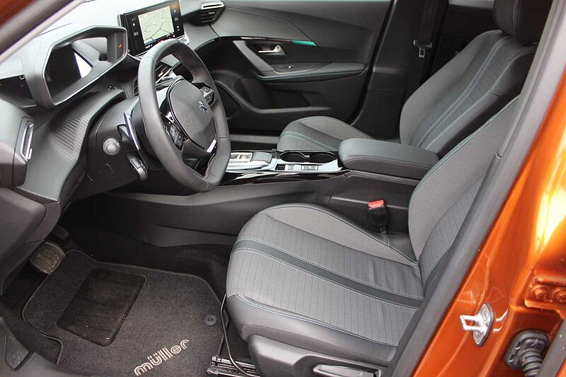 Peugeot 2008 PureTech 130 EAT8 Allure Pack