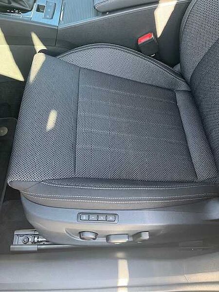 SKODA Superb III Combi Diesel 2.0 TDI DSG Style