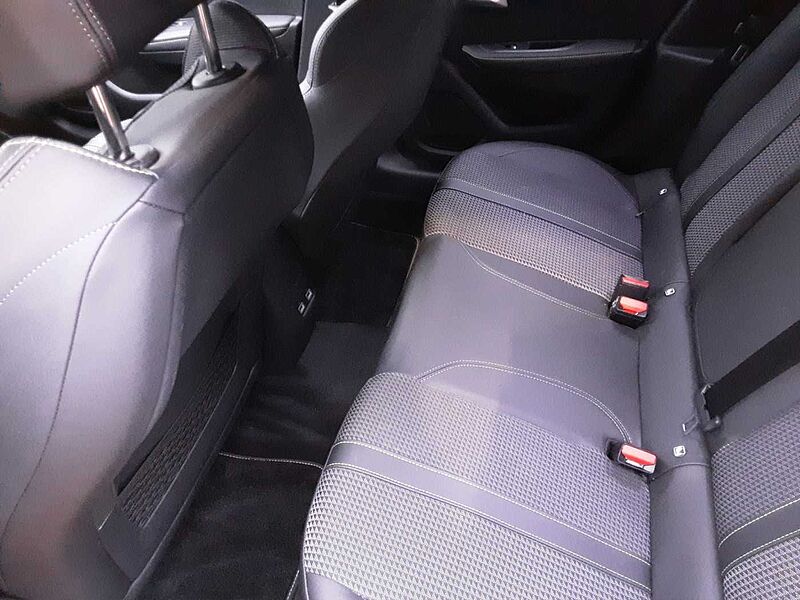 Peugeot 208 Allure GT-Line Elektromotor 136