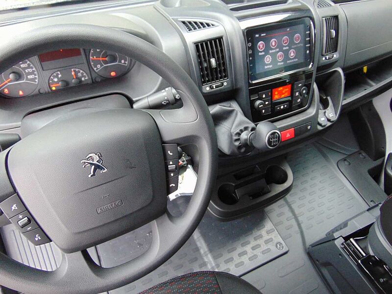 Peugeot Boxer Kastenwagen 335 L3H2 BlueHDi140
