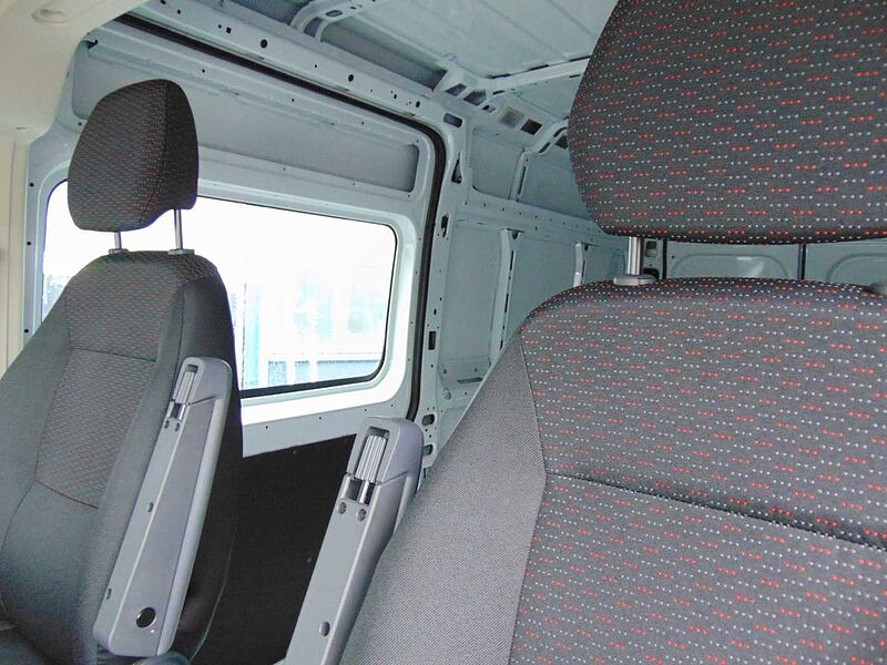 Peugeot Boxer Kastenwagen 335 L3H2 BlueHDi140