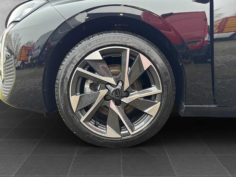 Peugeot 308 PureTech 130 EAT8 Allure
