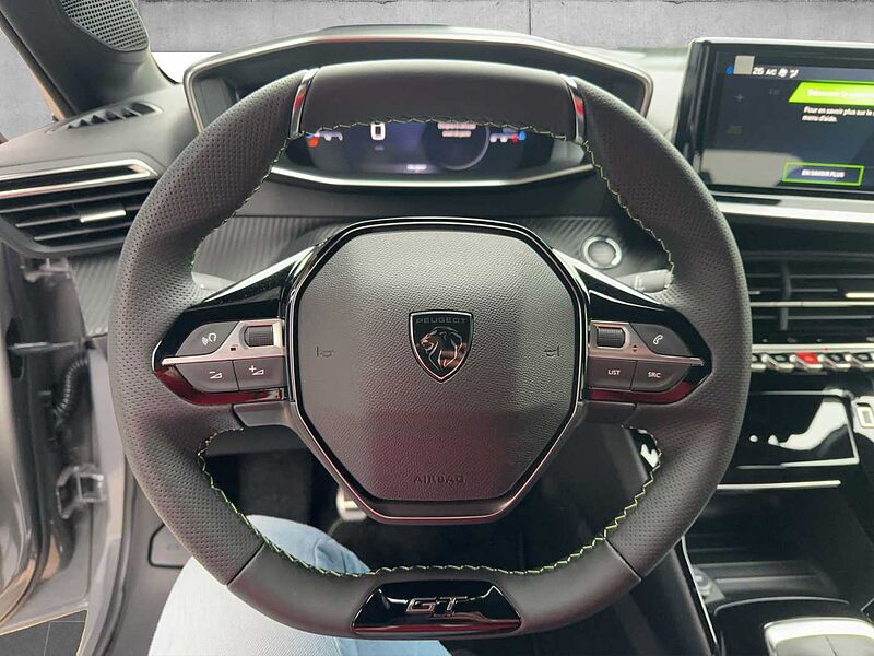 Peugeot 208 PureTech 100