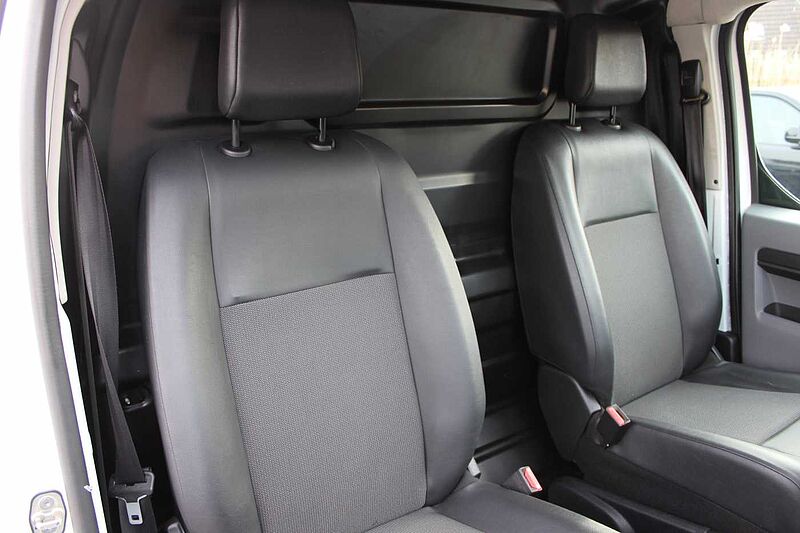 Peugeot Expert BlueHDi 120 L2H1 Pro