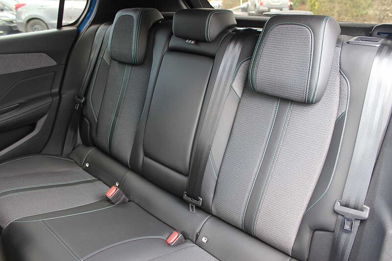 Peugeot 308 PureTech 130 EAT8 Allure