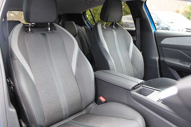 Peugeot 308 PureTech 130 EAT8 Allure