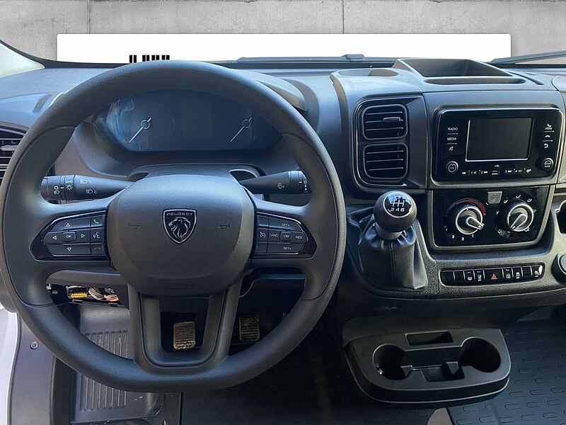 Peugeot Boxer 335 BlueHDi 2.2 140 L2H2