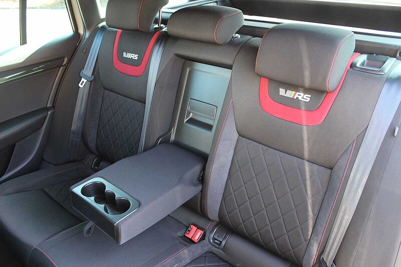 SKODA Octavia Combi 2.0 TSI DSG RS