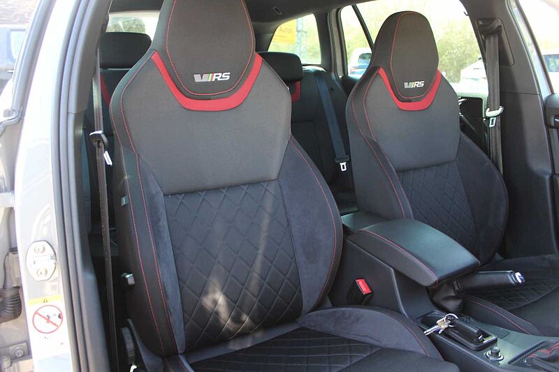 SKODA Octavia Combi 2.0 TSI DSG RS