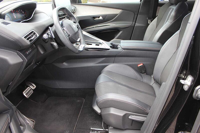 Peugeot 3008 PureTech 130 EAT8 GT