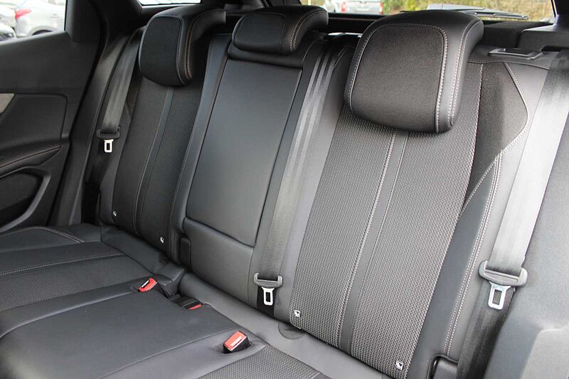 Peugeot 3008 PureTech 130 EAT8 GT
