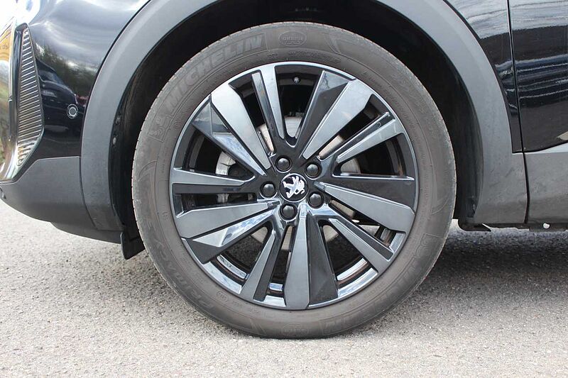 Peugeot 3008 PureTech 130 EAT8 GT