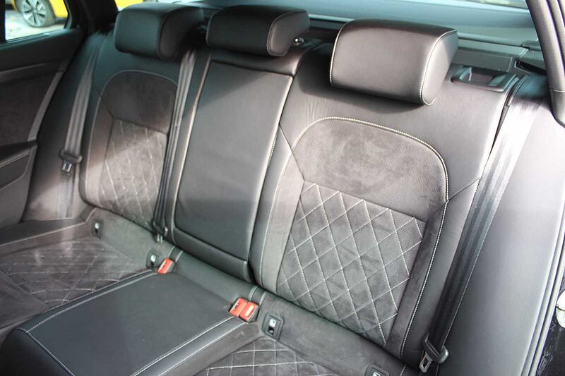 SKODA Superb III Combi Hybrid 1.4 TSI DSG Sportline