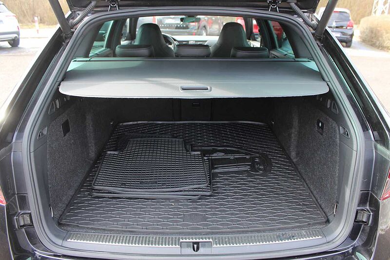 SKODA Superb III Combi Hybrid 1.4 TSI DSG Sportline