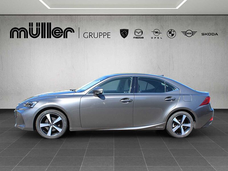 Lexus IS 300h