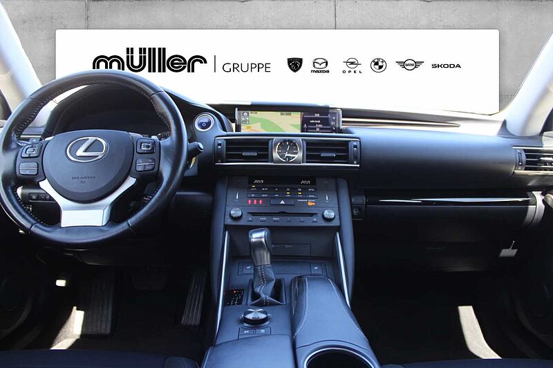 Lexus IS 300h
