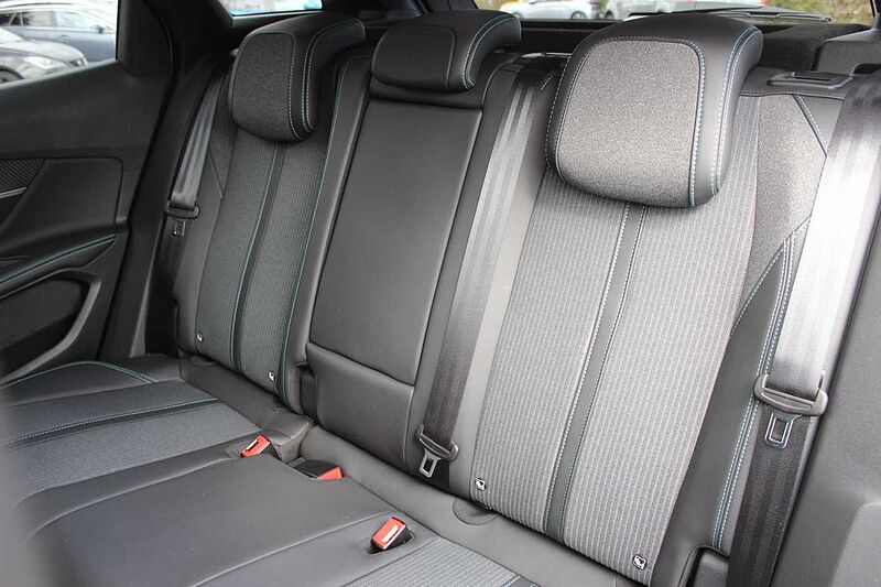 Peugeot 3008 PureTech 130 Allure