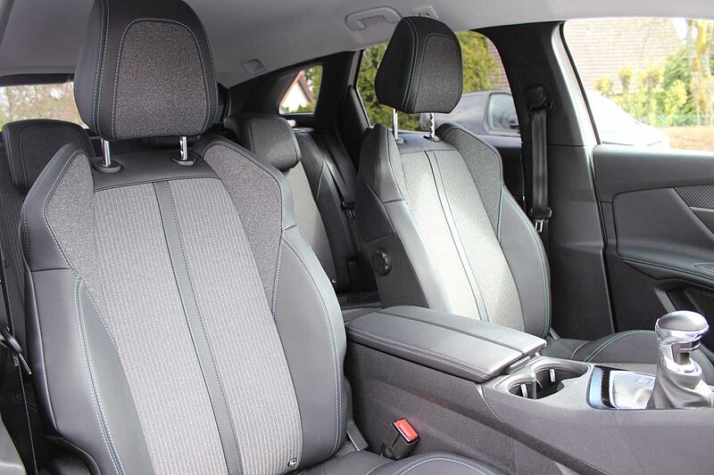 Peugeot 3008 PureTech 130 Allure