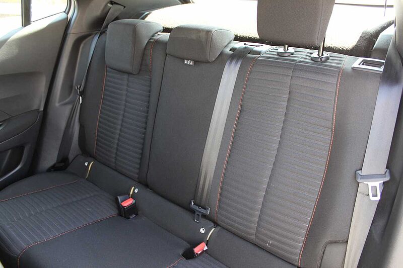 Peugeot 2008 PureTech 130 Active Pack
