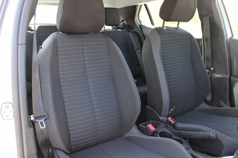 Peugeot 2008 PureTech 130 Active Pack