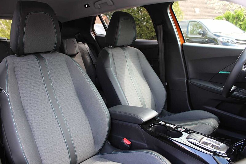 Peugeot 2008 Elektro Allure Pack