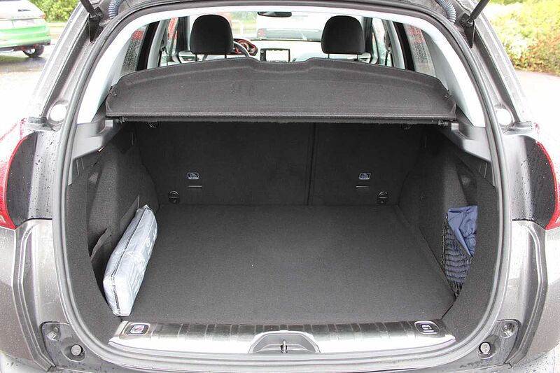 Peugeot 2008 PureTech 130 Allure inkl. GT-Line