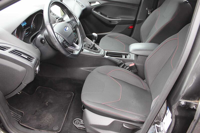 Ford Focus 1.0 EcoBoost ST-Line