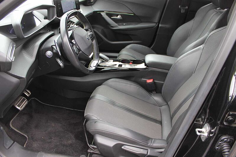 Peugeot 2008 PureTech 130 EAT8 Allure inkl. GT-Line