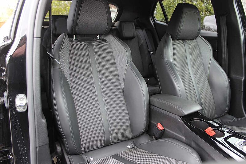 Peugeot 2008 PureTech 130 EAT8 Allure inkl. GT-Line