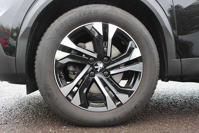 Peugeot 2008 BlueHDi 130 EAT8 GT